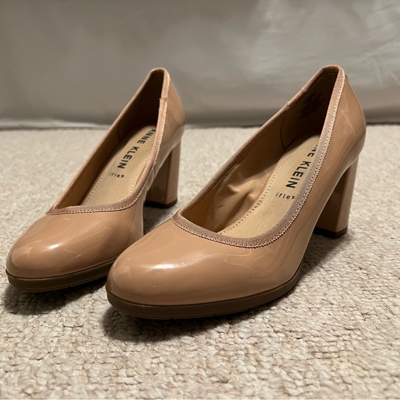 Anne Klein nude heels size 8 *like new* - Picture 6 of 7